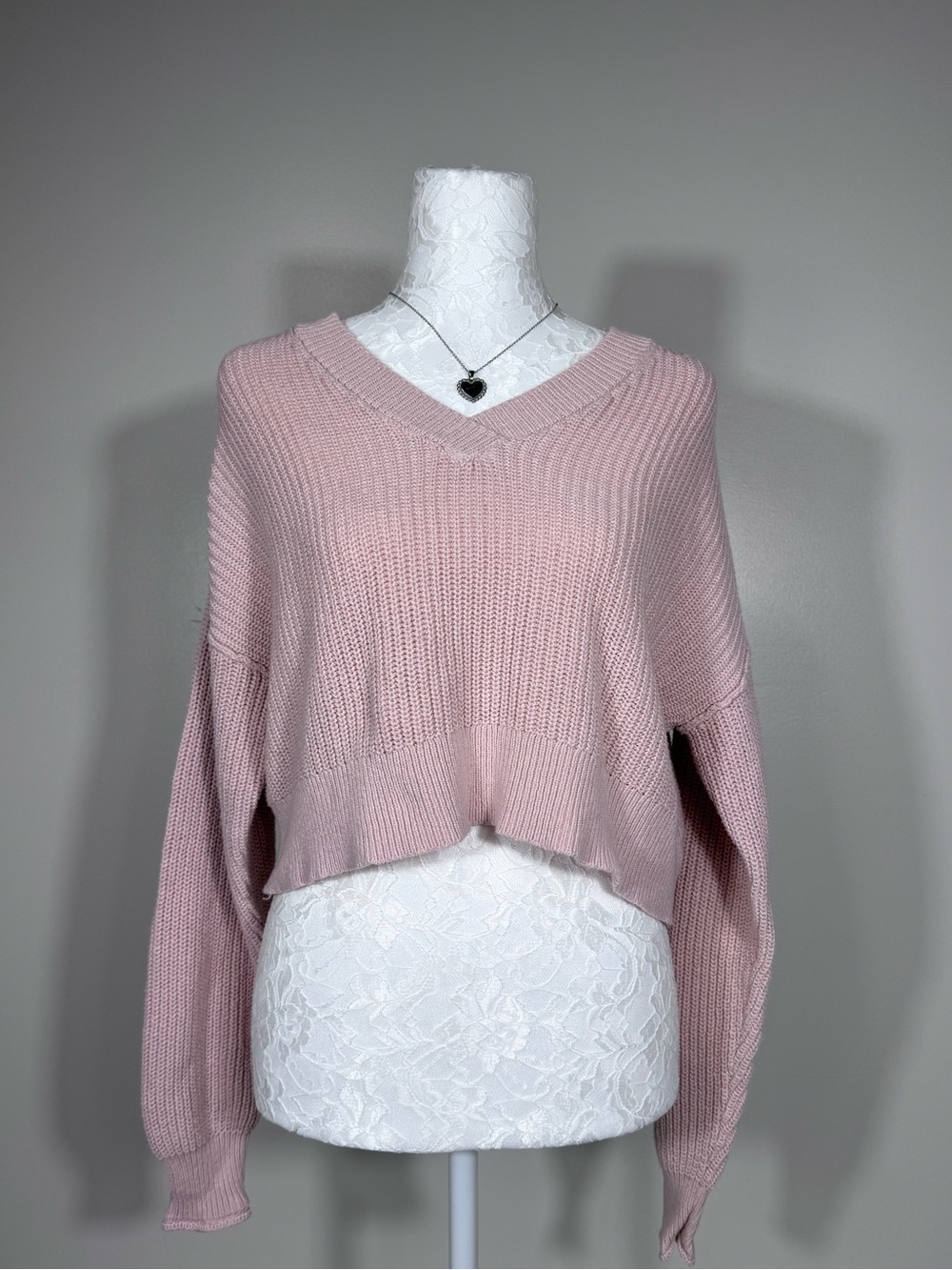 Aeropostale Dusty Pink V-Neck Cropped Knit Sweater